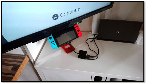 How to connect Nintendo Switch to TV without dock 3